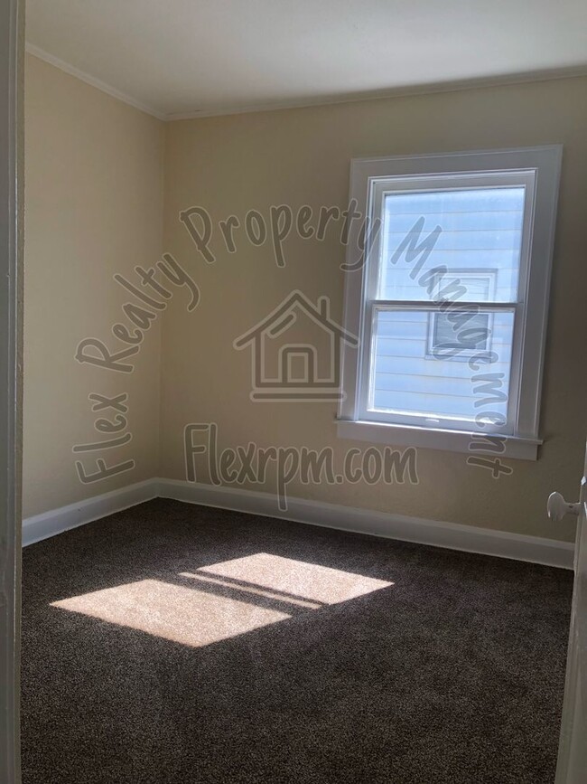 Building Photo - New on the Market....Must see this Beauty!