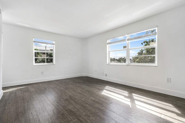Building Photo - Live in this newly renovated two-story cor...