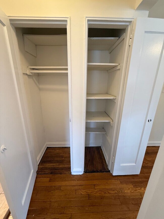 Building Photo - 194-01 37th Ave