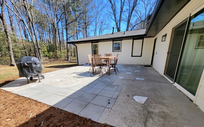 Building Photo - 369 Crane Dr