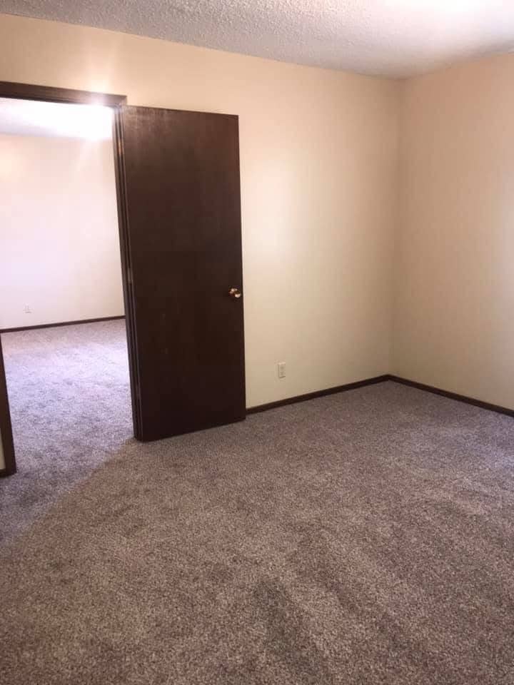 Building Photo - 1403 Hennessey St