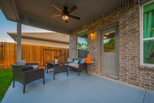 Building Photo - 3114 Calla Lily Trl