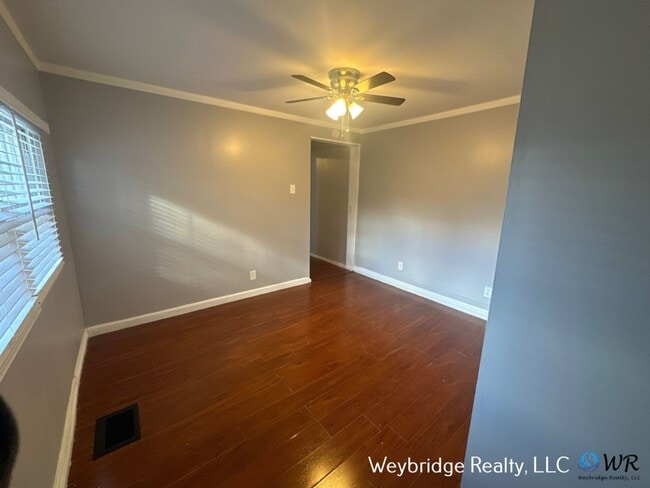 Building Photo - 8402 Curzon Ave