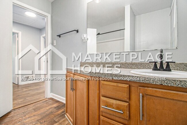 Building Photo - 980 Tamarack Trail