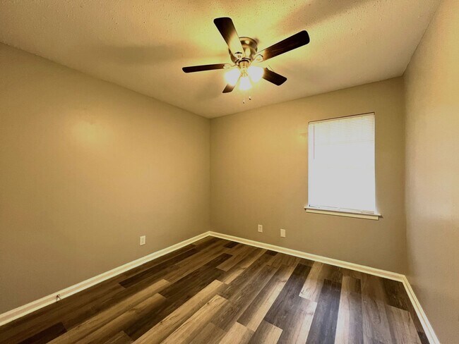 Building Photo - Home for Rent in Gunter Grove