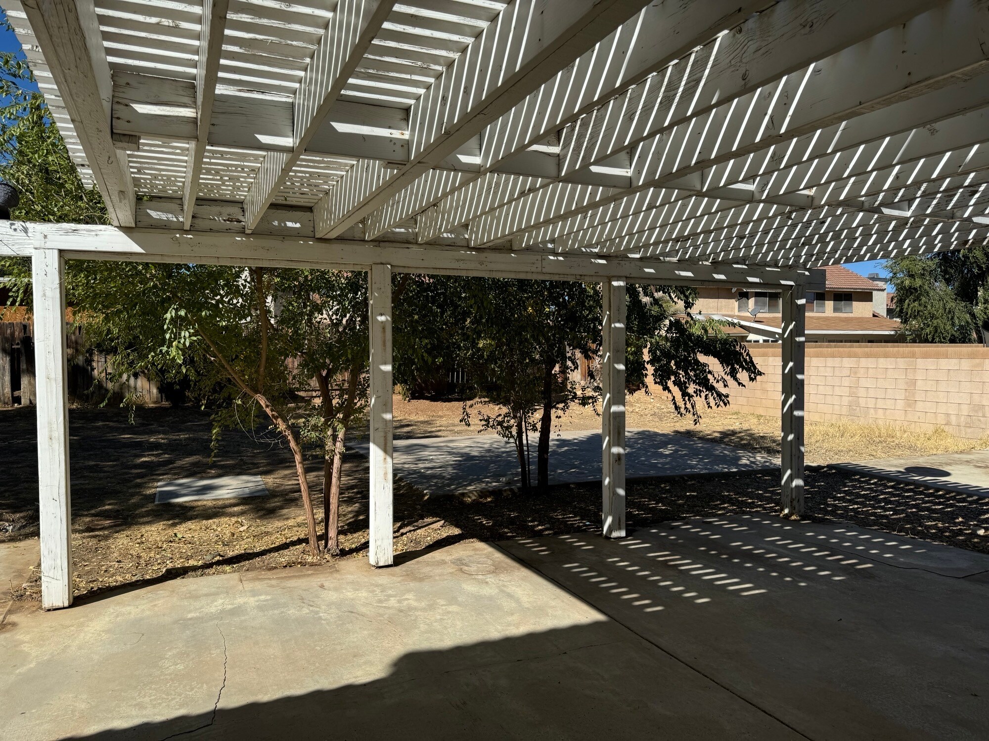 Building Photo - 37413 Norwich Dr