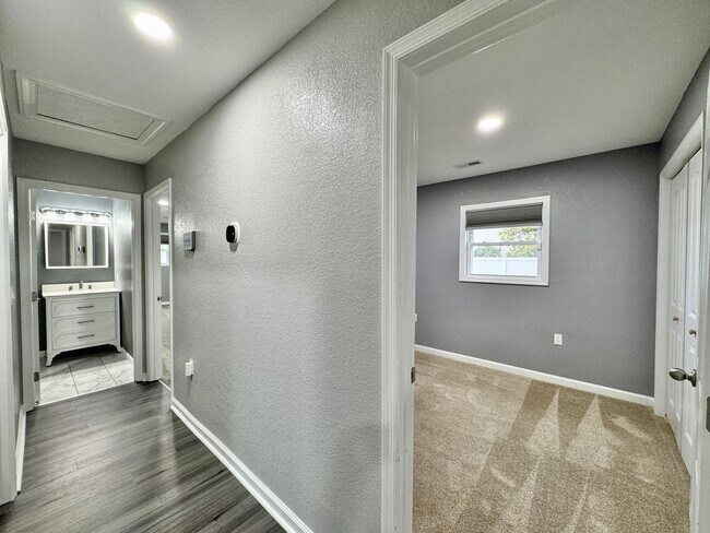 Building Photo - Fully-Updated 1st-Time Rental! Ready NOW! Pet Friendly w/Large, Detached Garage Workshop!