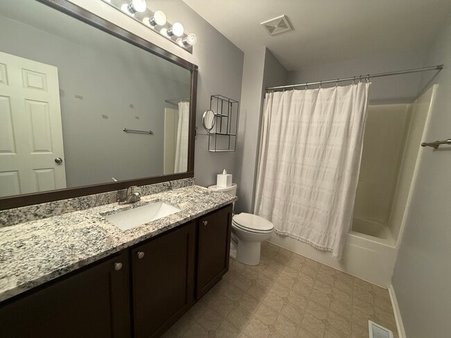 Building Photo - 2340 Hudson Cir