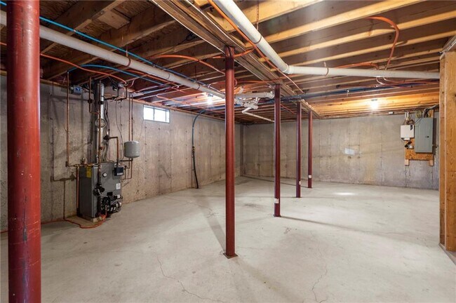 Building Photo - 35 Mapleville Main