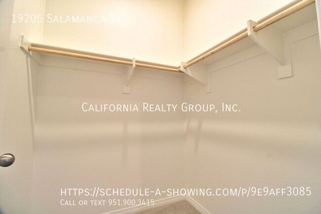 Building Photo - 19205 Salamanca St