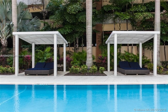 Building Photo - 18800 NE 29th Ave