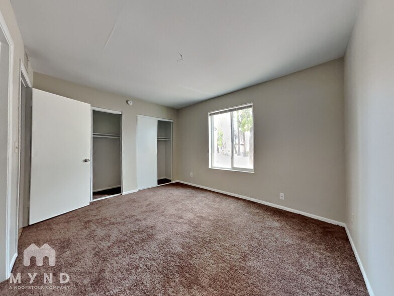 Building Photo - 821 Joan D Arc Ave