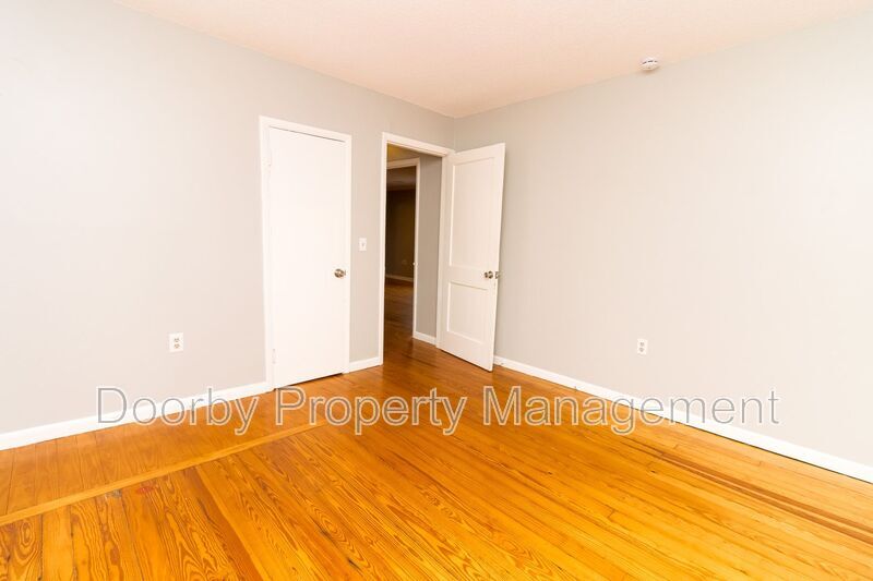 Building Photo - 11412 London Ln