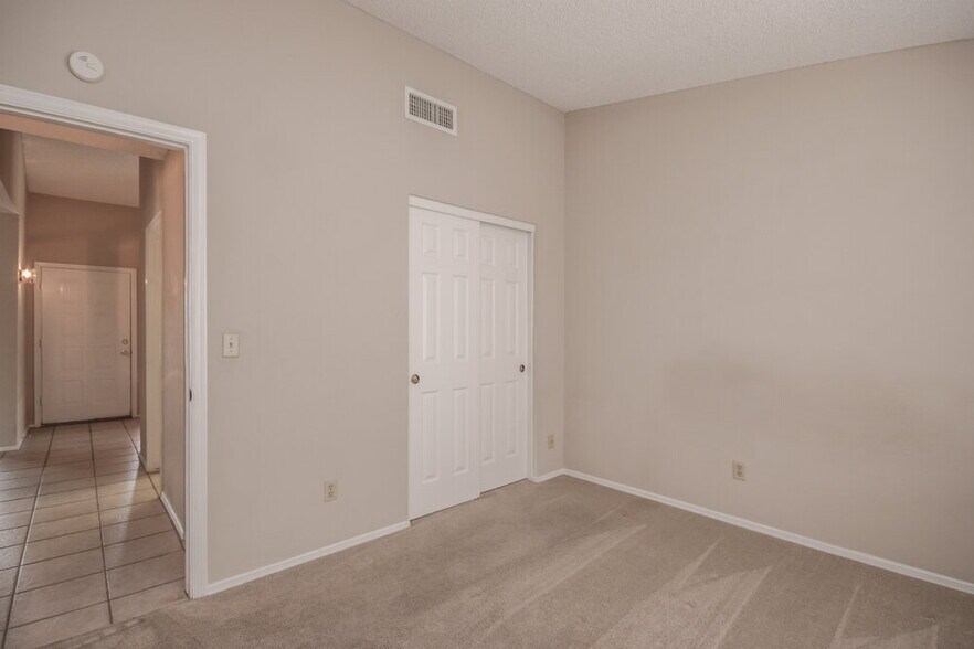 Building Photo - 12234 S 45th St