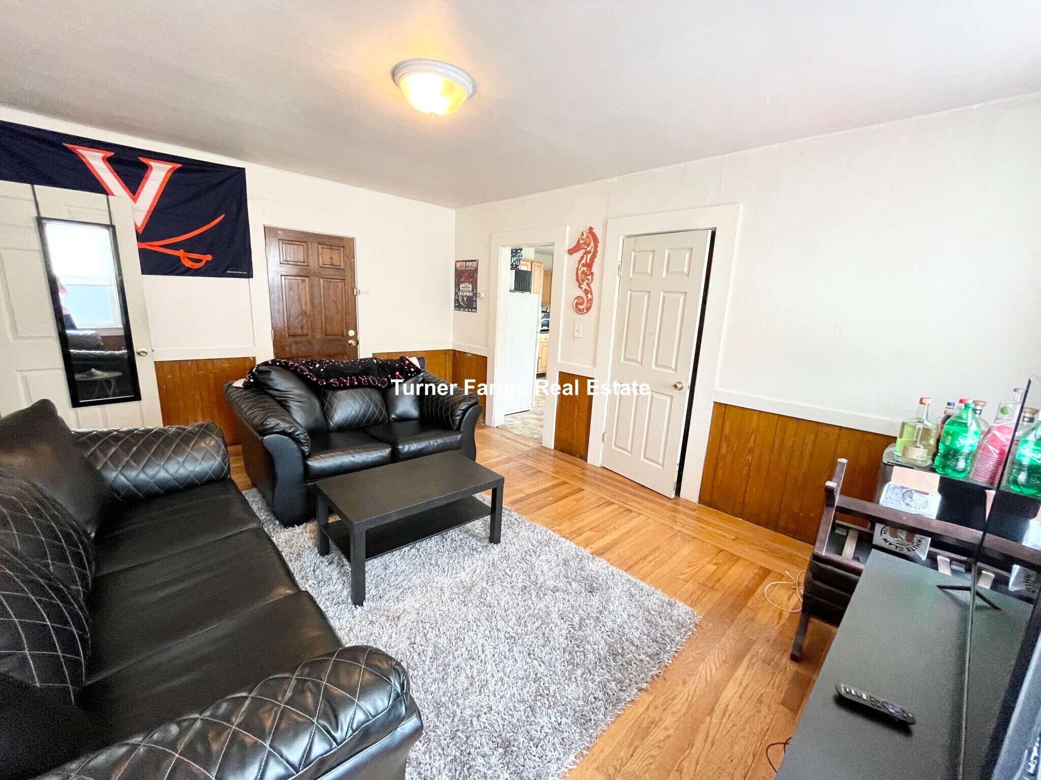 Building Photo - 53 W 7th St