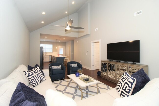 Building Photo - 2039 S Florida Way