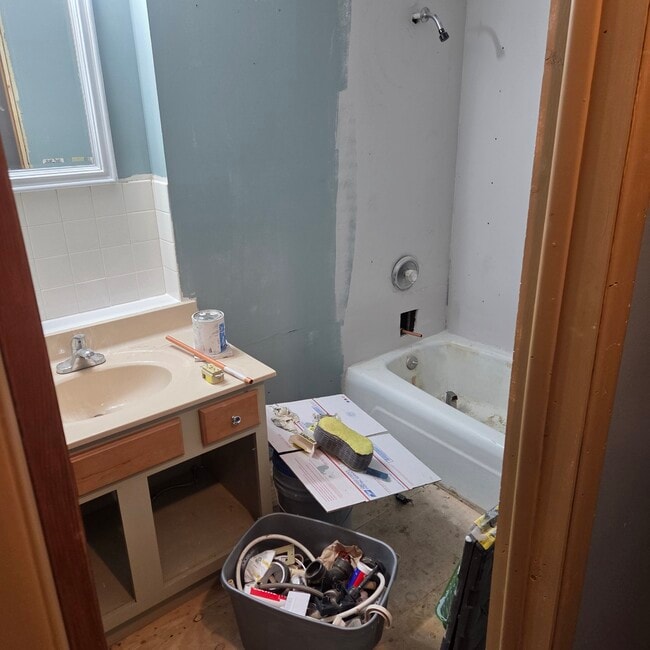 Building Photo - 33460 Hagen Dr