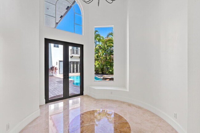 Building Photo - 17550 Circle Pond Ct