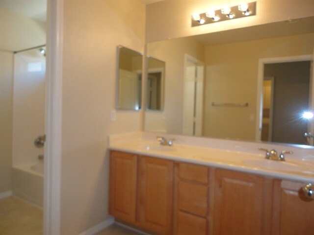 Building Photo - 1593 E Megan Dr