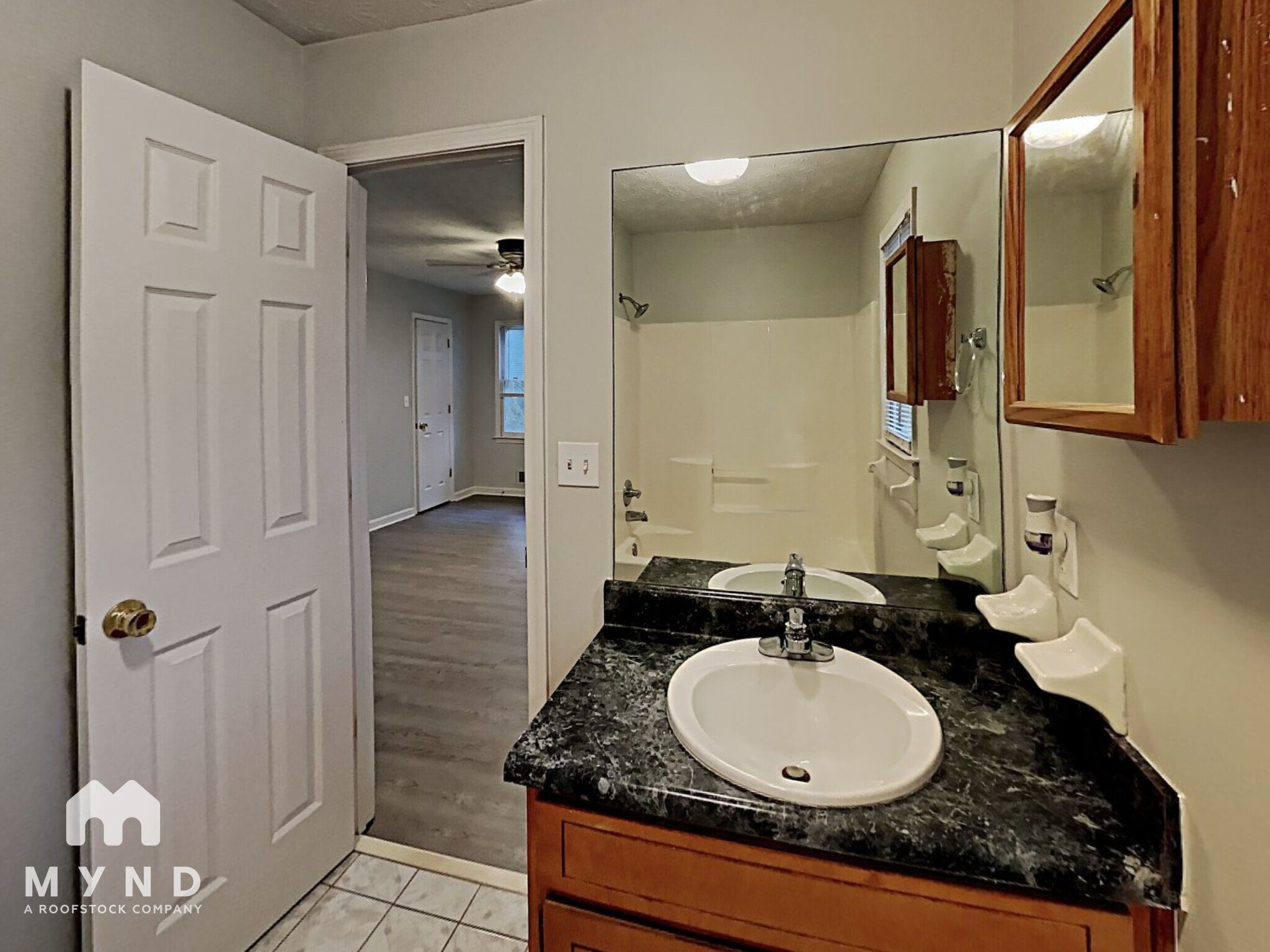 Building Photo - 10125 Village Dr NW