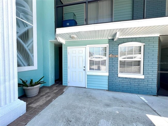 Building Photo - 2802 W Lake Eloise Dr