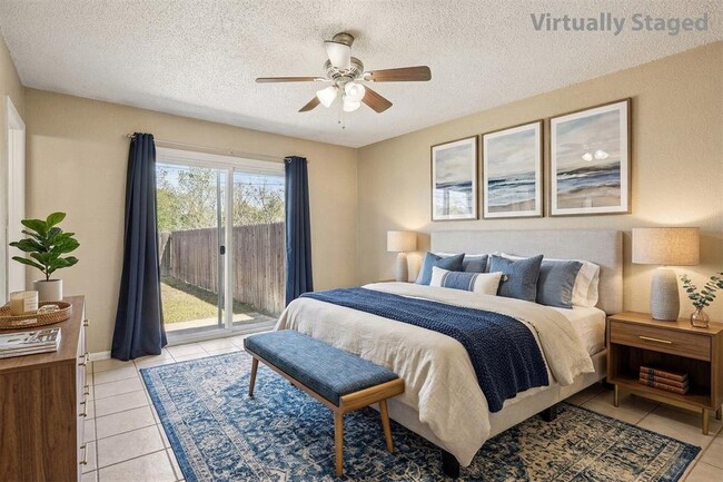 Building Photo - 13355 Water Oak Ln