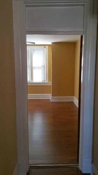 Building Photo - 212 Lehigh Ave
