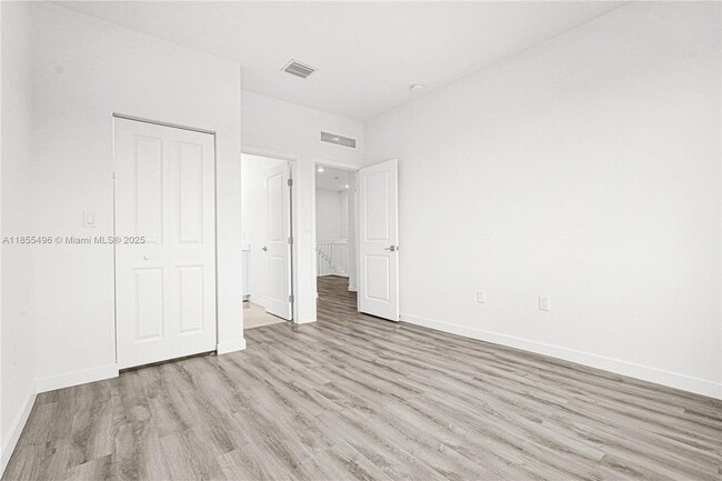 Building Photo - 22555 SW 125th Ave