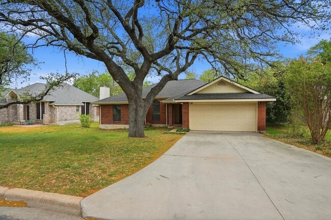 Building Photo - 306 Woodstone Dr