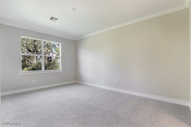 Building Photo - 315 Tamarindo Ln