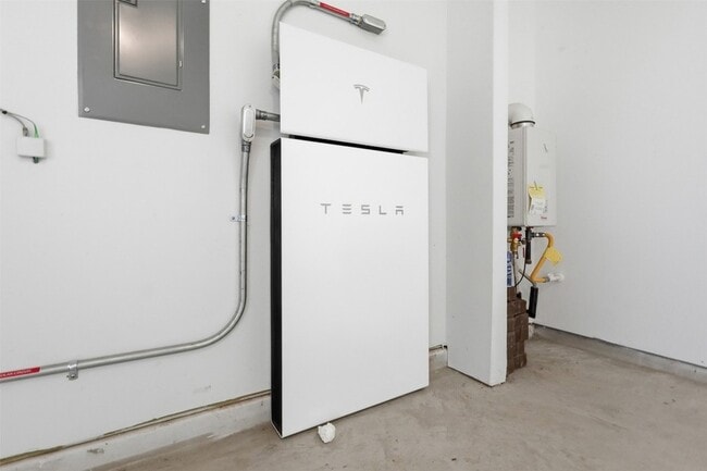 Building Photo - 14280 Big Bnd Dr