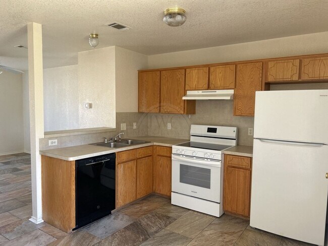Building Photo - 4410 Jeff Scott Dr
