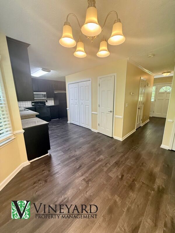 Building Photo - 4925 Falcon Wood Trace NE