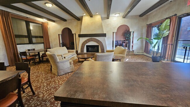 Building Photo - 7330 York Ave S