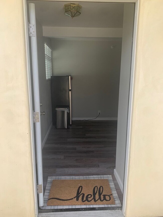 Building Photo - Furnished, Upstairs Apartment with 2 bedrooms and 1 bathroom. Utilities Included!!