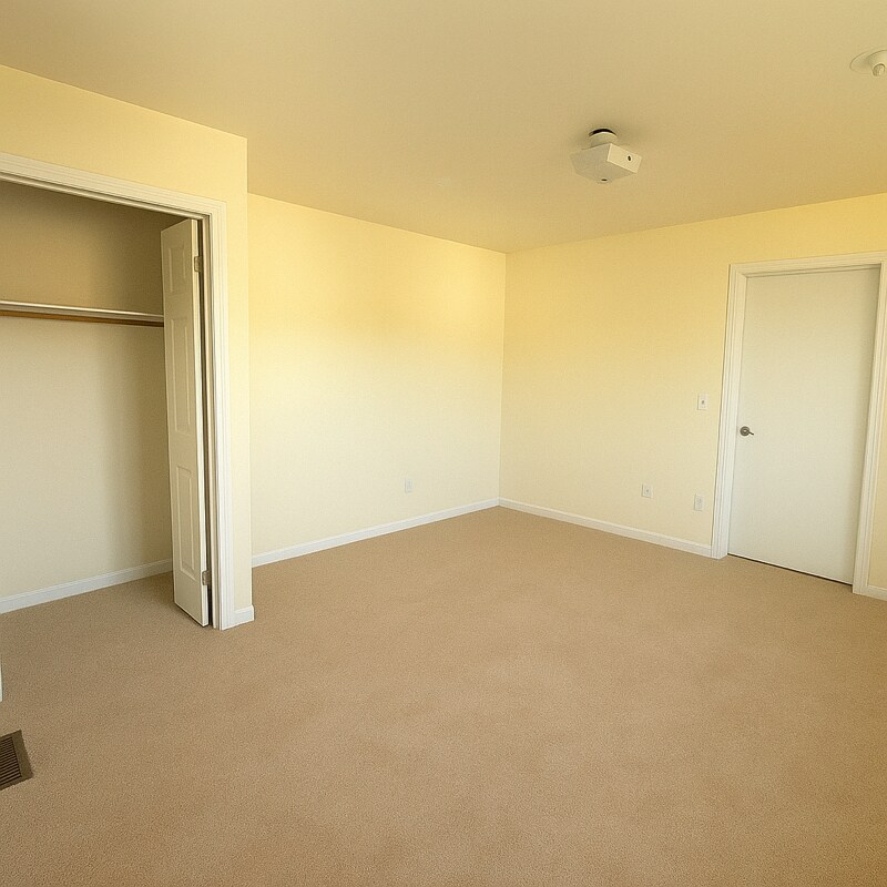 Building Photo - 11 Webster Ave