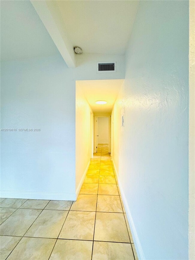 Building Photo - 3370 Frow Ave