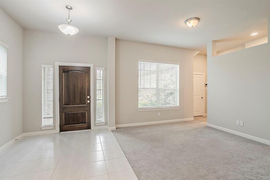 Building Photo - 446 Bayberry Landing Way