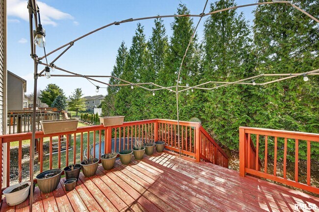 Building Photo - 2314 W Kenfield Ct