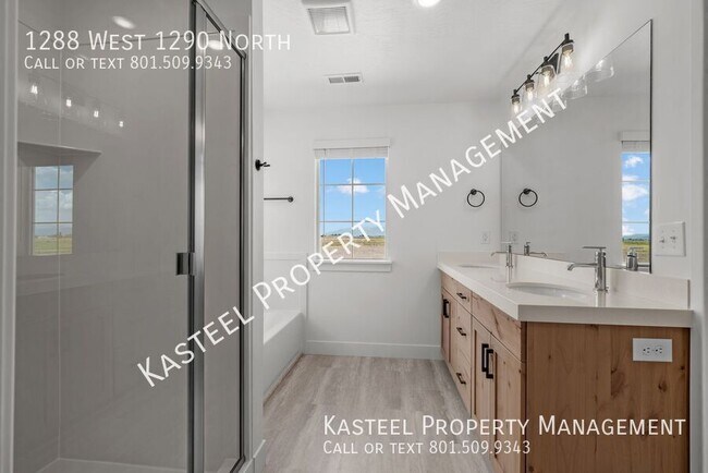 Building Photo - 1288 W 1290 N