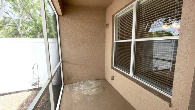 Building Photo - Unfurnished Annual Rental