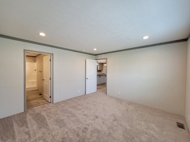 Building Photo - 3430 N Peoria Rd