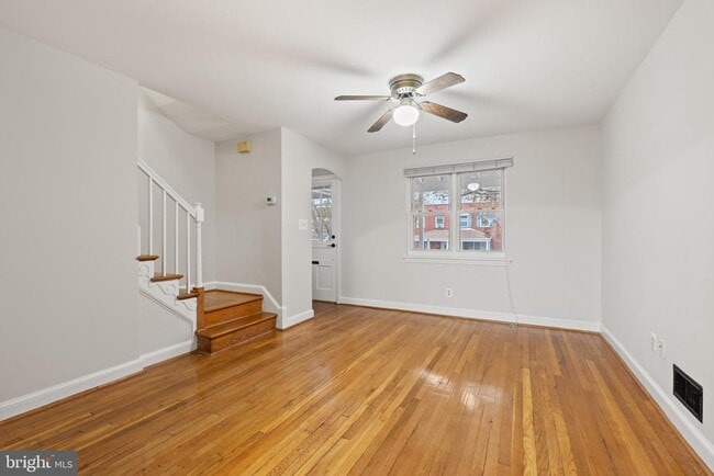 Building Photo - 340 Wesmond Dr