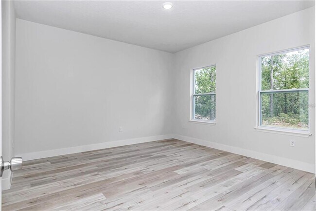 Building Photo - 586 Marion Oaks Trail