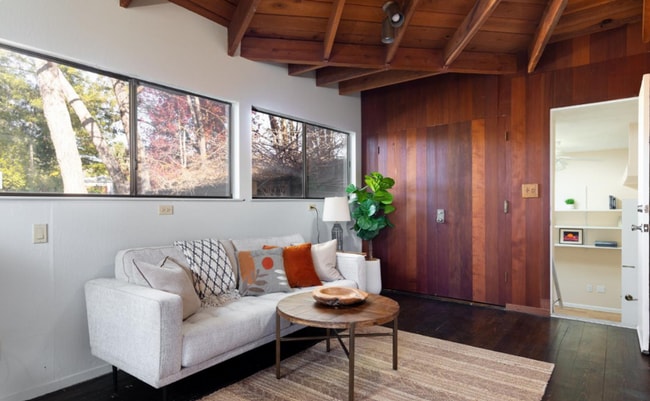Building Photo - Upper Westside / Close to UCSC