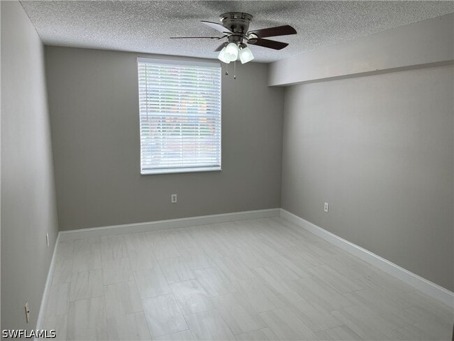 Building Photo - 8735 River Homes Lane