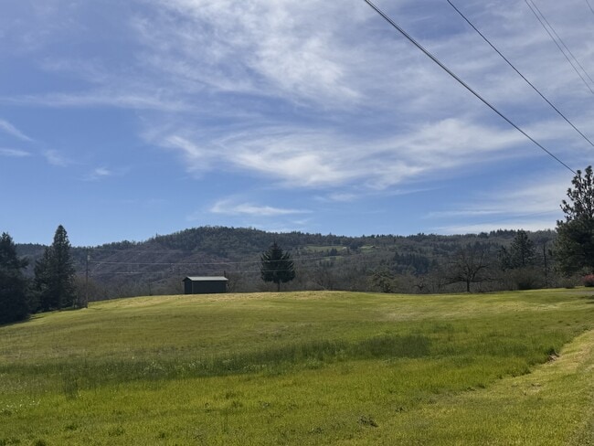 Building Photo - 6452 NE Dole Rd