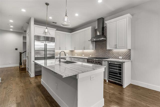 Building Photo - 2800 Lakeside Pkwy