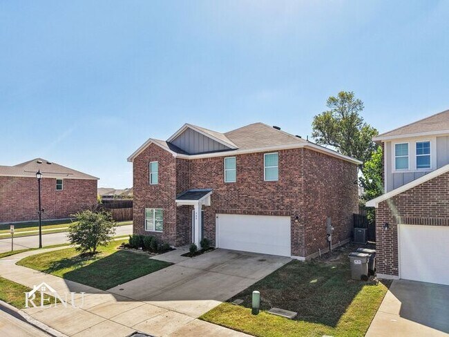 Building Photo - 527 London Dr