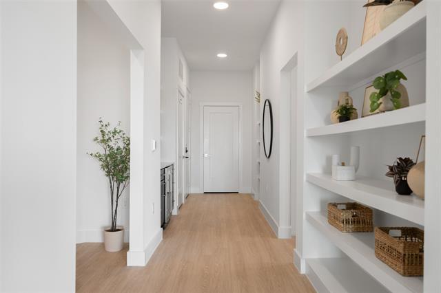 Building Photo - 7532 E Grand Ave